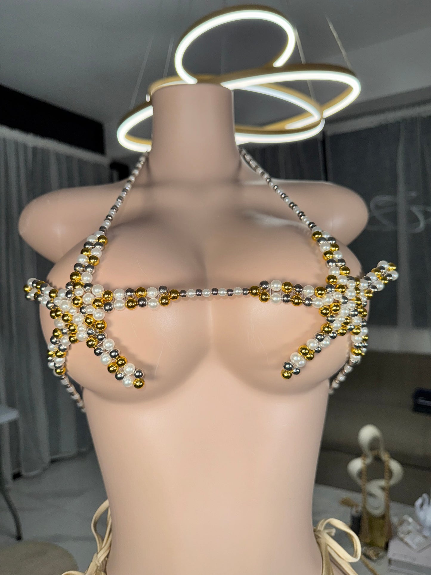 Gold star kini