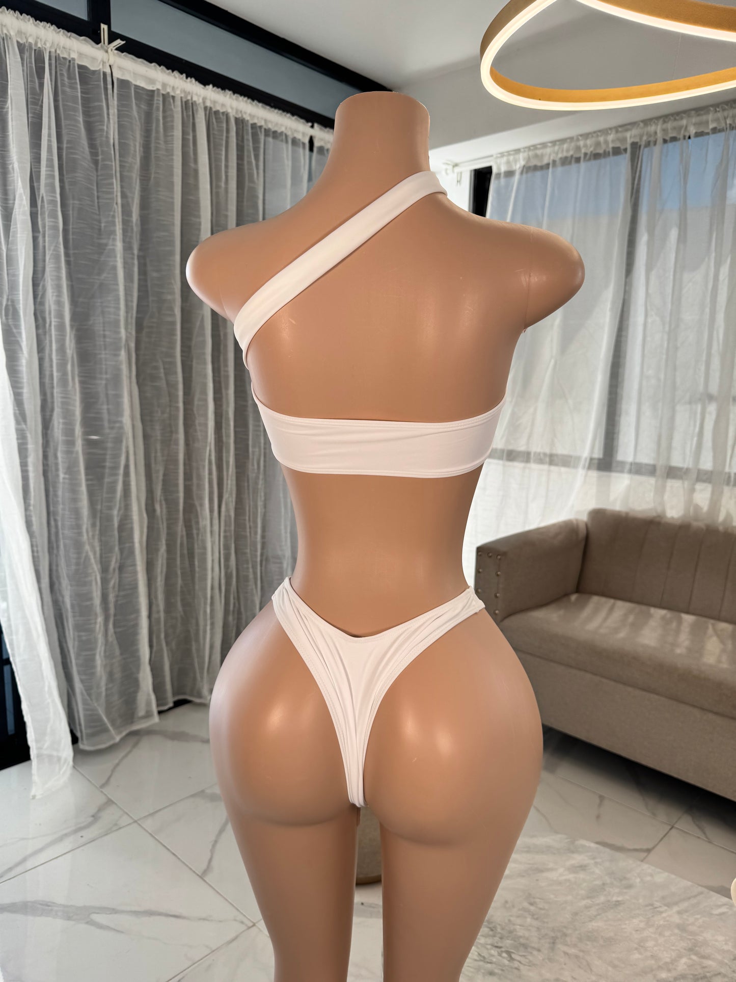 Janet bandeau kini