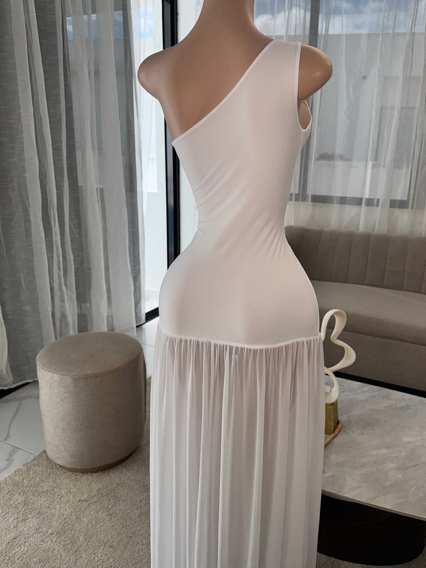 Lissa maxi dress