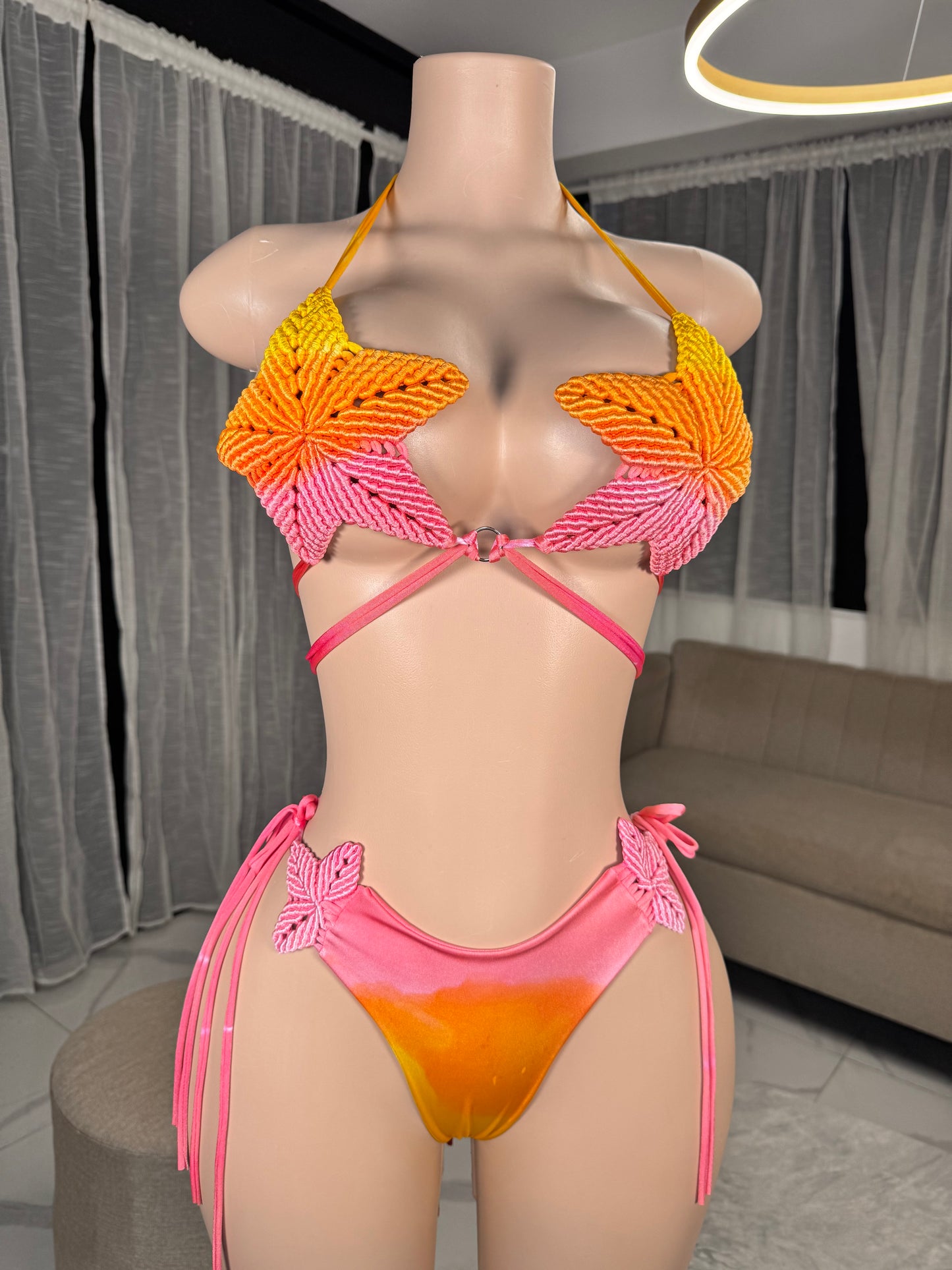 Flower sunset vibes macrame kini