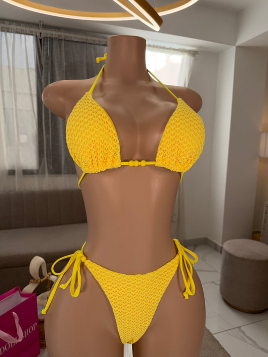 Leonie basic kini