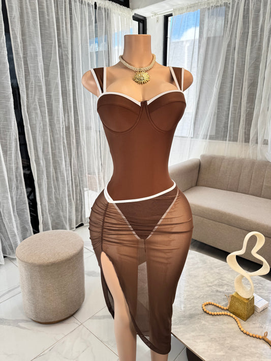 Classy & sexy bodysuit & skirt